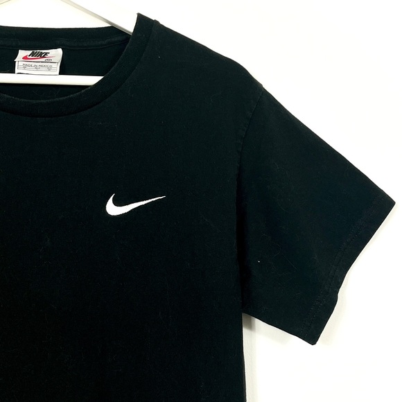 Nike Black 90’s Crewneck T-Shirt (Youth) - Picture 4 of 5